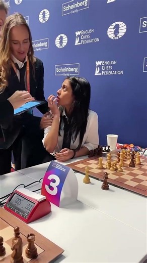 🇮🇳 Divya Deshmukh defeated Women’s World No. 1 🇨🇳 Hou Yifan!
