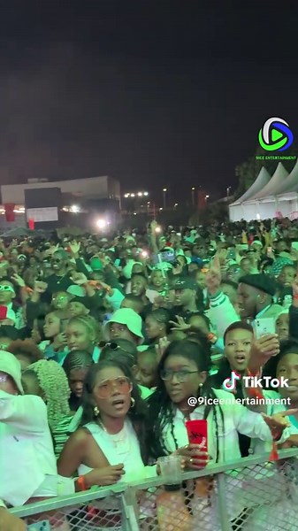 Ma-E Joins K.O on Stage for 'One Time' Performance