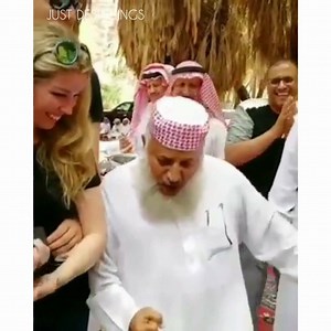 194K views · 472 reactions | Baba jee not coming slow  | Videos Hub | Facebook