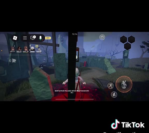 Dapet killer rada rada, lebih serem lagi😭 @mikoto #roblox #robloxfypp #robloxgames #violencedistrictroblox #vd