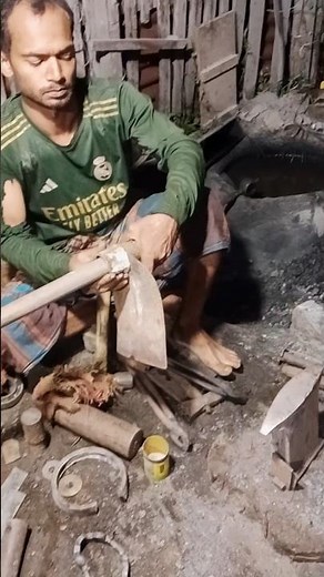 Fixing a Shovel Handle with a Strong Wooden Grip 👍 Traditional Tool #handmade #craft #skills #short