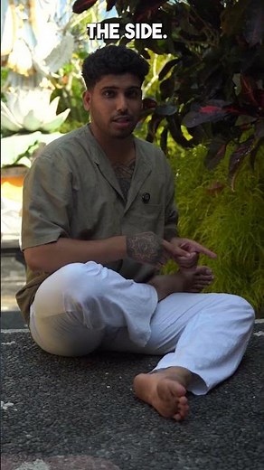 Master Lotus Pose (Padmasana) in 5 Steps | Flexibility & Meditation Tips 🧘‍♂️🌸