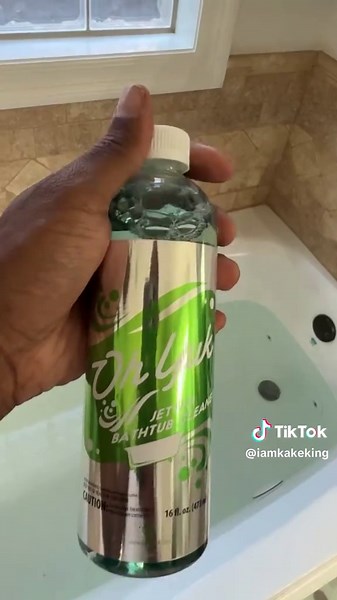 Shoutout to my mama for always looking out! 🛁 When she came to visit, she told me I needed to clean out the jets in my tub since someone else lived here before me. And y’all… she wasn’t lying. She sent me this product called OH-YUK (yes, that’s the name 😂) from Amazon made by @ohyukcleaners and baby when I tell you it worked?! The amount of gunk that came out of those jets… 😳🤢 If you have a jetted tub or jacuzzi-style bathtub, you NEED this. It pulls out all the body product buildup and resi