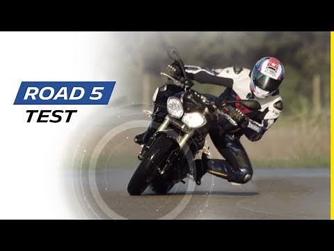 Michelin Road 5 test on wet road | Michelin