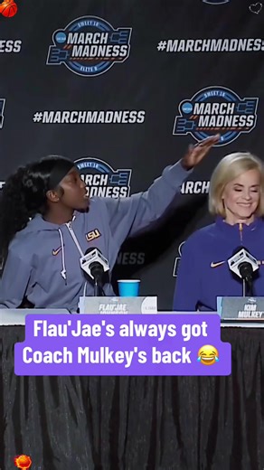 The bond between Flau’jae and Kim Mulkey #lsu #kimmulkey #flaujae #basketball #womensbasketball
