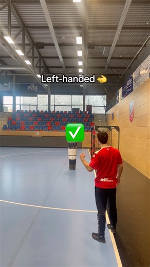 left or right? #handball #sports #right #left #training #goal