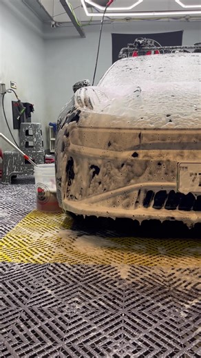 This car washing Mop saves me so much time and effort while washing my vehicles! Love it! #carwashingmop #cardetailing #detailing #detailer #cardetailer