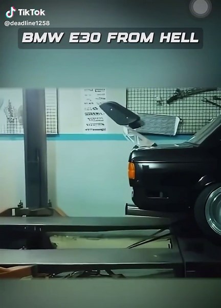 Wild BMW E30 Dyno Test with Incredible Exhaust Sound