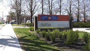 Canada Post strike talks resume Wednesday