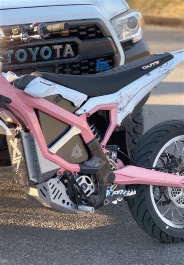 Ultra Bee Wash & Baja S2 Headlight Mount Kits