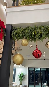 53K views · 912 reactions | The hallway Christmas decor is up! Loving the ✨twinkle lights✨ that are easily controlled by a remote. Comment SHOP to be sent the info! | EastCoastFloridaDIY | Facebook