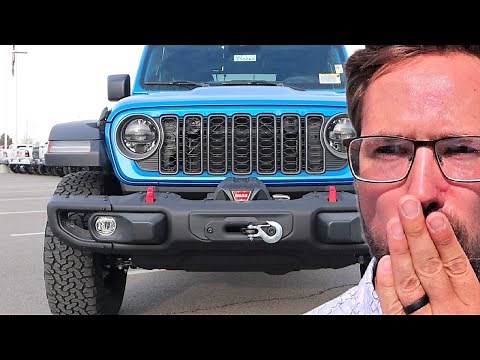 The Manual and V6 Are Back! (2025 Jeep Wrangler Rubicon Manual)