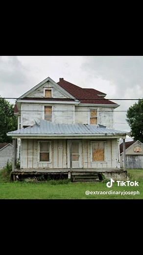 Part 2 — S.O.S. in Morse Code | Plainfield, Illinois After calling and making reports to 911, the Will County Sheriff’s Office, and Crime Stoppers, it looks like the property is being looked at. Drove past today and there was a sheriff’s vehicle parked in the driveway. It didn’t look like they go out of their car but I can’t say with 100% certainty they didn’t. I don’t know if they walked the property. I don’t know if they went inside. A boarded up abandoned house repeatedly signaling S.O.S. isn