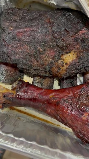 Giveaway time! Good morning!!! Ill be open on Christmas Eve!!! I will have a ton of meat. I will not be open on Christmas Day because i will be feeding the unhoused that morning.🙏🏼 Location: Renton Landing Lowes Time: 12 noon Im expecting a huge line. It will be a little chilly and a slight chance of rain. Please dress accordingly. Giveaway: all you have to do is like, share, comment done and ill pick one lucky winner on Christmas Eve! Please beware of scam replies stating you are a winner! Pr