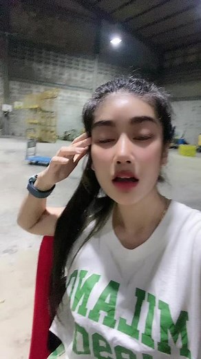 Hair Styling Tips: Captivating Moves in Indoor Space