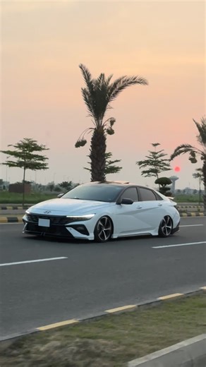 Qazi Shuja . | Rim glitch alert ❤️‍🔥. . . . #explorepage #exploremore #car #cars #feed #hyundai #reels #viralvideos #reelsinstagram #rims | Instagram