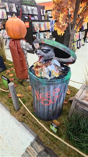 Trash Bandit #halloween #animtronic #props #spirithalloween