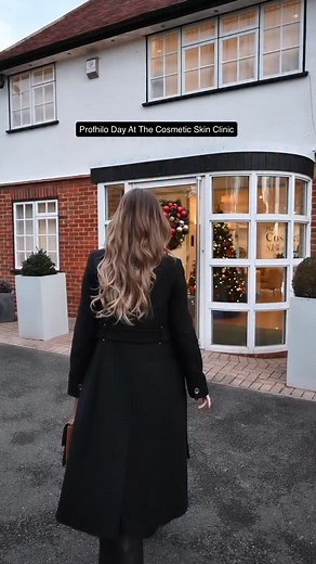 Back for my Profhilo at @the_cosmetic_skin_clinic today ✨ This is the time of year when my skin needs all the hydration it can get, and Profhilo always helps so much. It’ll only look better in the next couple of weeks. Thank you @rachaelirwinaesthetics for taking such lovely care of my skin🤍 #profhilo®️ #aesthetictreatment #healthyskinjourney | Valentina Fanu