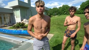 PAPER BOAT RACE FOR $10,000!