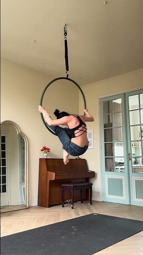 4 EASY beginner moves on Aerial Hoop - 30 days of low hoop 4 #aerialhoop
