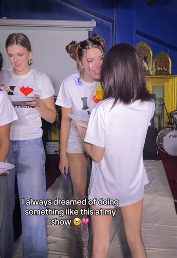 Adorable Moments at Kira's Show