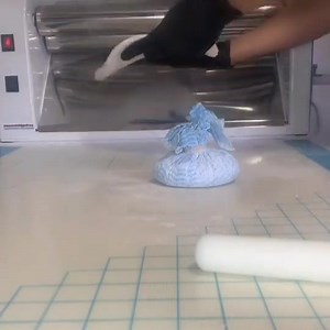 Thank you very much for the video of the process of rolling the...