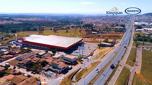 6.2K views · 185 reactions | Desenvolver produtos que atendam às necessidades dos Clientes, esse é o nosso negócio. Atendemos na velocidade que o mercado exige, proporcionando aos Clientes rapidez, economia e muitas outras vantagens. Saiba mais! Fale com nossos vendedores em sua região ou em nossa central 0800 747 11 22. | Kingspan Isoeste | Facebook