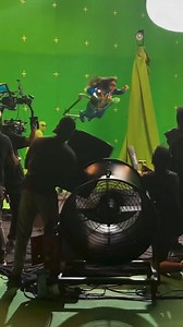 Name the movie 👀 Tag a friend 🎥 By @tracerspro @tm_gripsfx #filmmakersetup #cinema #movies #makingof #camera #behindthescenes #cinematography #cgi #movieeffectsvfx #vfx #cinemacamera #filmmaking | Filmmakers Setup