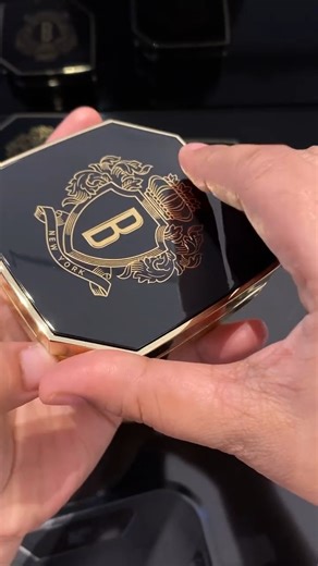 Our Intensive Skin Serum Cushion Foundation recharges the appearance of skin while providing an instantly luminous finish. Find your perfect foundation match. Follow along as @bbglam_cathy tests out different shades. Shop now. #BobbiBrownPH | Bobbi Brown Cosmetics