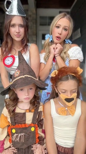 WIZARD OF OZ CREW 🧡🩶🩵🤎 #trending #halloween #costume #viral #funny #trickortreat #cute #happy