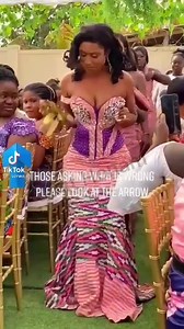 45K views · 196 reactions | You need to be careful how you behave at peoples events oo you never know when the Camera will catch you. Madam what were u looking at up and down like that? They will come n beg in my inbox to remove it wasnt like that but its Creaaaaarr  | Honam Sardine1 | Facebook