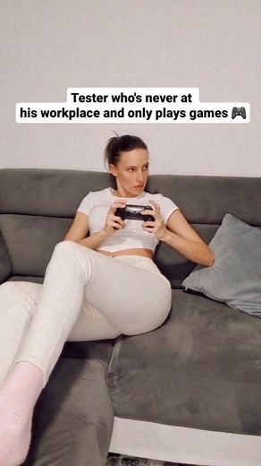 Saldina | Your coding professor on Instagram: "💼 On my first day as a junior developer, I walked into the office with a mixture of excitement and nerves. Having just graduated from one of the top computer science universities in my country, as one of the best students, I was recommended by the University dean to the company and eager to put my skills to work. ⠀⠀⠀⠀⠀⠀⠀⠀⠀ 👶 I was the youngest person to join the company, & everyone seemed friendly. I was introduced to my teammates and sat down at 