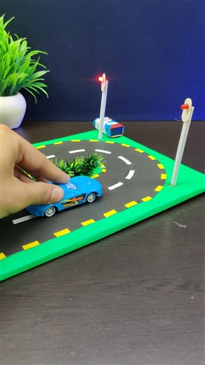 U Turn prevention Project #arduinoprojects #sciencproject #iot #robotics #scienceexhibition #road