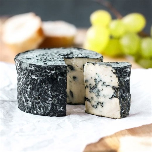 2.6K views · 79 reactions | Blue cheese is a cheese made with edible mold cultures that create blue-green veins or spots throughout the cheese. #cheese #bluecheese | Cheesemandu | Facebook