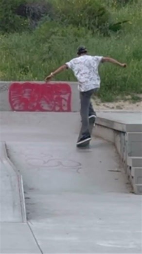Crooked grind Bigspin el sereno skatepark #skateboarding #skate #skatepark