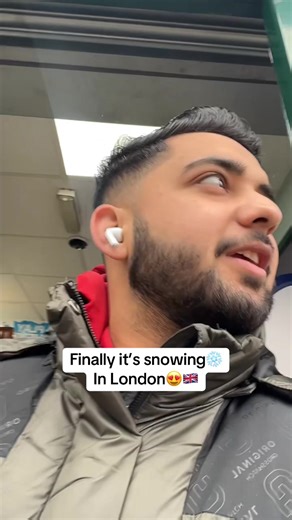 Experiencing Snowfall in London: A Winter Wonderland