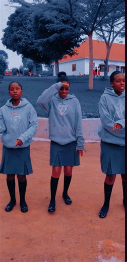 3 Crazy Rapping Girls