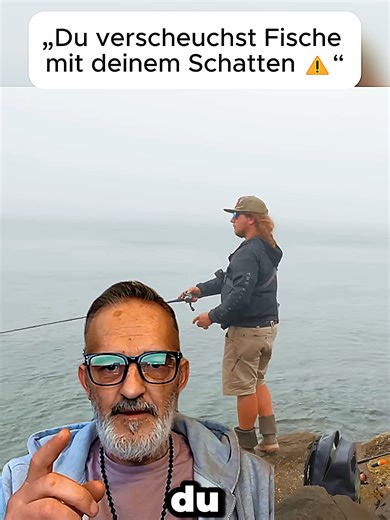 Viele Angler in Deutschland stehen viel zu nah am Ufer und verscheuchen damit Zander und Barsche im klaren Wasser. Gerade im Winter ist Abstand extrem wichtig. #angelnDeutschland #zanderangeln #barschangeln #deutschland #angeln