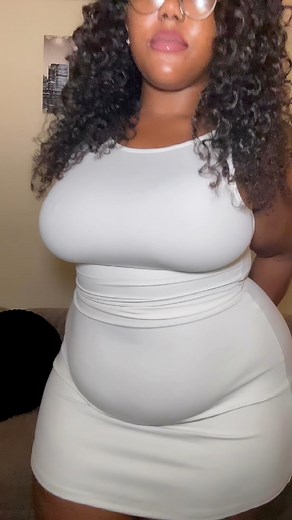 Now that you’ve seen this can you hurry up and take me off the market 🙄😂💕 | Mochiibaby8