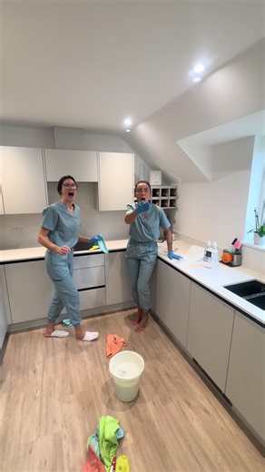 Amy was talking about her dad in heaven… 🤍 then the lights started flickering ON COMMAND 😳💡 We laughed, screamed, and maybe cried a little. Signs come in the strangest ways ✨👻 #ghosts #fyp #spirit #emotional #dad