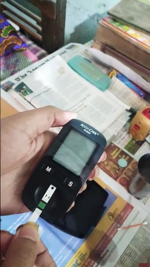 accu-chek active not turning on problem ‼️ #shorts #youtubeshorts #accuchekglucometer