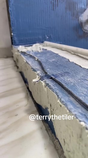 Tiling Techniques: A Close-Up Guide to Adhesive Application