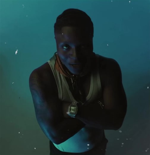 Explore Buenaventura with Karel