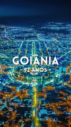 Michel de Medeiros on Instagram: "Você sabia que Goiânia foi inaugurada duas vezes? A primeira, em 24 de outubro de 1933, marcou o lançamento da pedra fundamental, o ato simbólico que deu início à construção da nova capital. Foi ali que Goiânia “nasceu” no papel e no coração de Goiás. A segunda aconteceu em 5 de julho de 1942, durante o Batismo Cultural, quando Getúlio Vargas veio à cidade para celebrar a inauguração oficial da capital já construída. Por isso, muita gente ainda se confunde sobre