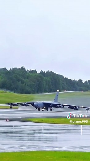 Plane 995 ✈️ on TikTok