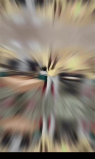 #uyêntrang #dìm_idol #xhtiktok | woman crying reading book