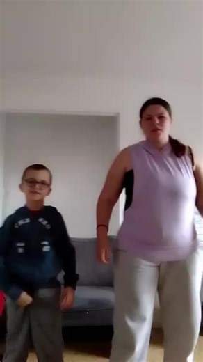 Vidéos de michelle inghels (@michelletheo59) avec Zoo - From