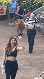 3.2M views · 32K reactions | Comedy meets emotion in the best possible way  Tom mime Seaworld #tomthemime #seaworldmime #humor #entertainment #darkhumor #funnyvideos #mime #comedy #fblifestyle | Eryka Travel | Facebook