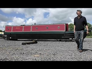 3. The Grand Tour of my Narrowboat and The First Supper . . .