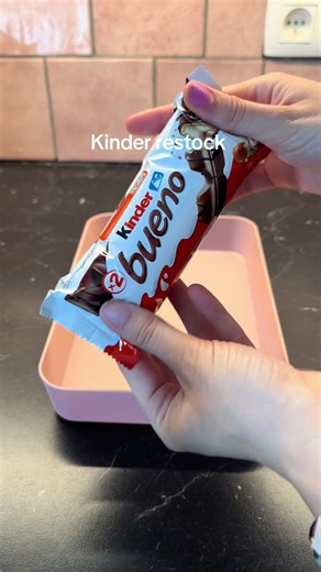 Kinder Chocolat vs Kinder Bueno: Which Chocolate to Buy?